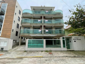 Cód 35 · Apartamento a 80 metros do mar